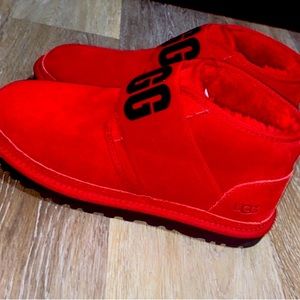 UGG